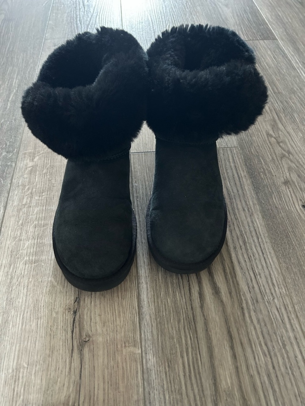 Ugg Women's Black Faux Fur Cuff Winter Boots